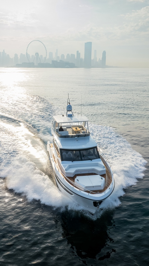 Majesty 65_Profile vert